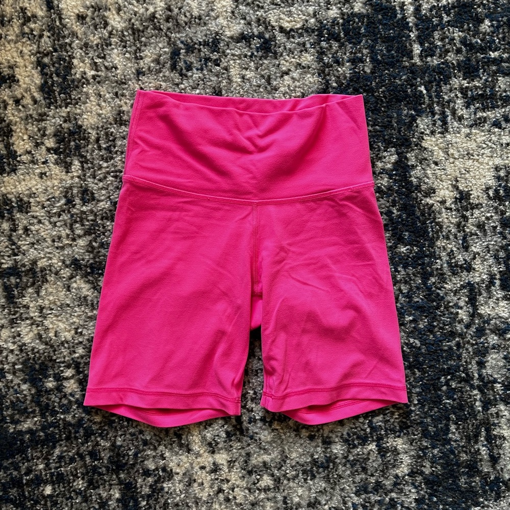 TNABUTTER™ ATMOSPHERE HI-RISE 7" SHORT